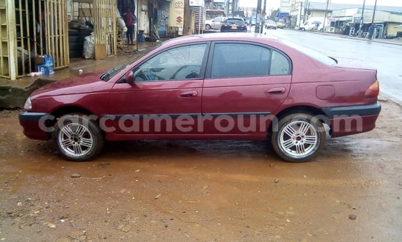 Acheter Occasion Voiture Toyota Avensis Rouge à Yaoundé, Central Cameroon Acheter Occasion Voiture Toyota Avensis Rouge à Yaoundé, Central Cameroon
