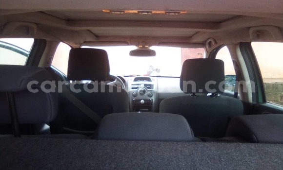 Acheter Occasion Voiture Renault Megane Vert à Yaoundé, Central Cameroon Acheter Occasion Voiture Renault Megane Vert à Yaoundé, Central Cameroon