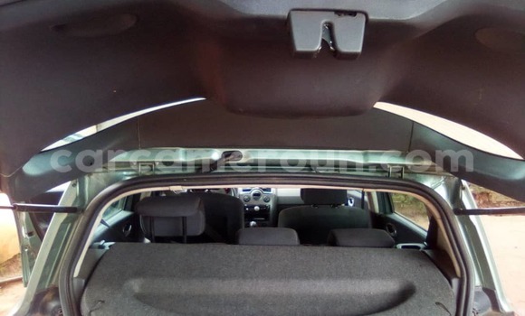 Acheter Occasion Voiture Renault Megane Vert à Yaoundé, Central Cameroon Acheter Occasion Voiture Renault Megane Vert à Yaoundé, Central Cameroon