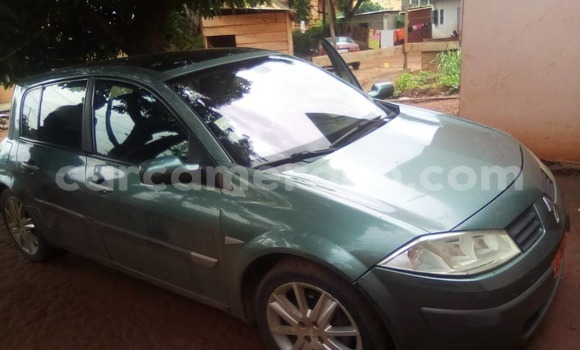 Acheter Occasion Voiture Renault Megane Vert à Yaoundé, Central Cameroon Acheter Occasion Voiture Renault Megane Vert à Yaoundé, Central Cameroon