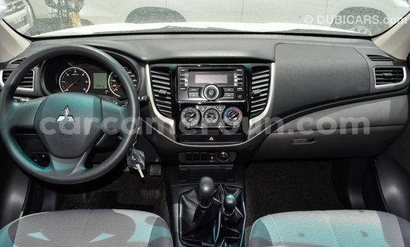 Acheter Import Voiture Mitsubishi L200 Autre à Import - Dubai, Adamawa Acheter Import Voiture Mitsubishi L200 Autre à Import - Dubai, Adamawa