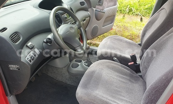 Acheter Import Voiture Toyota Yaris Verso Rouge à Yaoundé, Central Cameroon Acheter Import Voiture Toyota Yaris Verso Rouge à Yaoundé, Central Cameroon