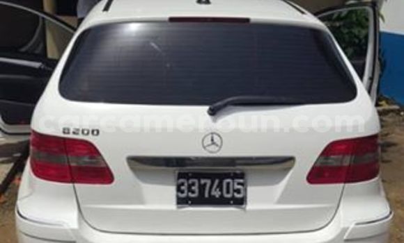 Acheter Occasion Voiture Mercedes‒Benz B-klasse Blanc à Douala, Littoral Cameroon Acheter Occasion Voiture Mercedes‒Benz B-klasse Blanc à Douala, Littoral Cameroon