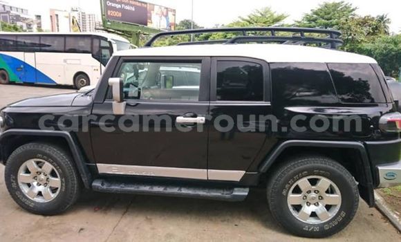 Acheter Occasion Voiture Toyota FJ Cruiser Noir à Douala, Littoral Cameroon Acheter Occasion Voiture Toyota FJ Cruiser Noir à Douala, Littoral Cameroon