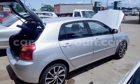Sayi Na hannu Toyota Corolla Azurfa Mota in Douala a Ƙasar Kamaru Sayi Na hannu Toyota Corolla Azurfa Mota in Douala a Ƙasar Kamaru