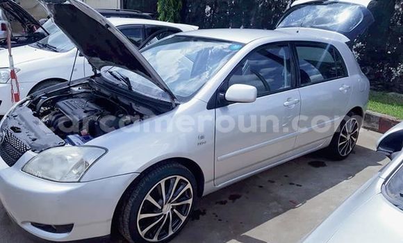 Sayi Na hannu Toyota Corolla Azurfa Mota in Douala a Ƙasar Kamaru Sayi Na hannu Toyota Corolla Azurfa Mota in Douala a Ƙasar Kamaru