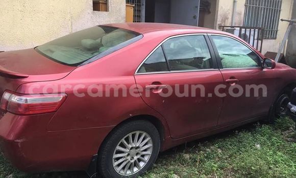 Sayi Na hannu Toyota Camry Red Mota in Douala a Ƙasar Kamaru Sayi Na hannu Toyota Camry Red Mota in Douala a Ƙasar Kamaru