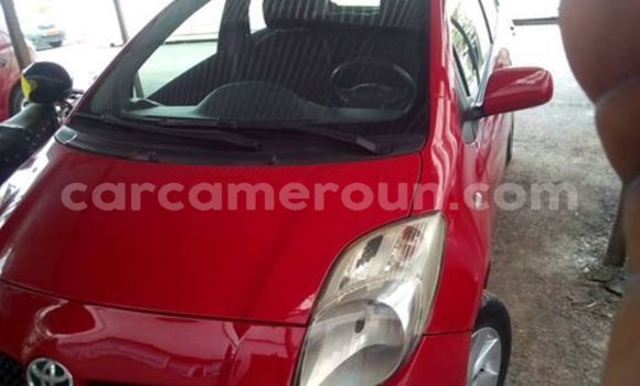 Sayi Na hannu Toyota Yaris Red Mota in Douala a Ƙasar Kamaru Sayi Na hannu Toyota Yaris Red Mota in Douala a Ƙasar Kamaru
