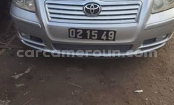 Sayi Na hannu Toyota Avensis Azurfa Mota in Douala a Ƙasar Kamaru Sayi Na hannu Toyota Avensis Azurfa Mota in Douala a Ƙasar Kamaru
