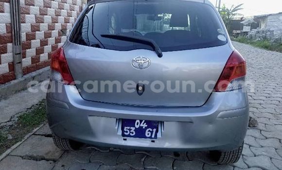 Sayi Na hannu Toyota Yaris Azurfa Mota in Douala a Ƙasar Kamaru Sayi Na hannu Toyota Yaris Azurfa Mota in Douala a Ƙasar Kamaru