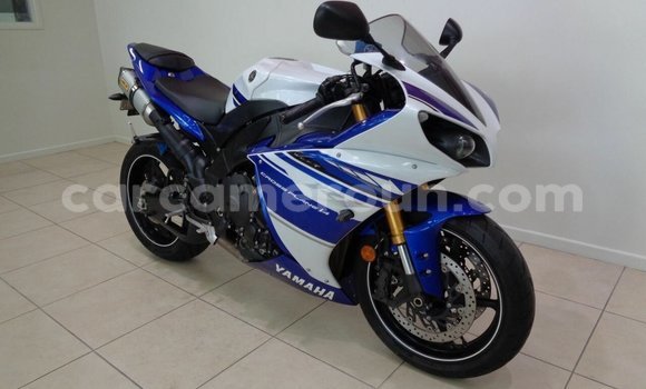 Sayi Na hannu Yamaha YZF Blue Motsi in Yaounde a Babban Kamaru Sayi Na hannu Yamaha YZF Blue Motsi in Yaounde a Babban Kamaru