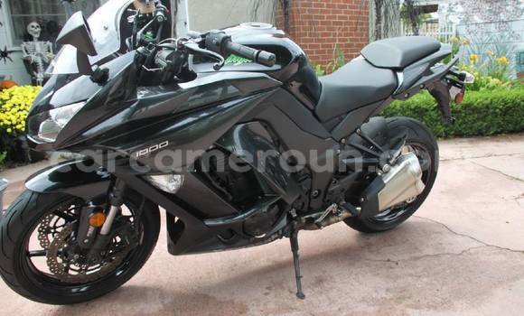 Acheter Occasion Moto Kawasaki Z 1000 Noir à Yaoundé, Central Cameroon Acheter Occasion Moto Kawasaki Z 1000 Noir à Yaoundé, Central Cameroon