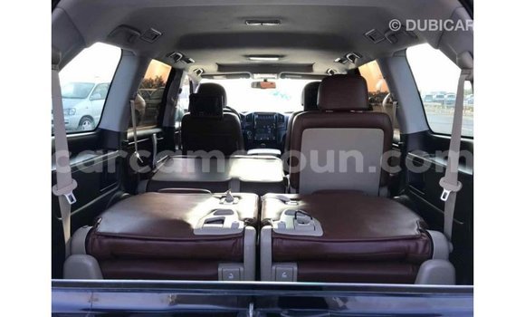 Acheter Import Voiture Toyota Land Cruiser Noir à Import - Dubai, Adamawa Acheter Import Voiture Toyota Land Cruiser Noir à Import - Dubai, Adamawa