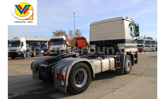Sayi Na hannu Mercedes‒Benz 1940 M Babbar mota in Douala a Ƙasar Kamaru Sayi Na hannu Mercedes‒Benz 1940 M Babbar mota in Douala a Ƙasar Kamaru