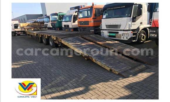 Sayi Na hannu Mercedes‒Benz Truck Sauran Babbar mota in Douala a Ƙasar Kamaru Sayi Na hannu Mercedes‒Benz Truck Sauran Babbar mota in Douala a Ƙasar Kamaru