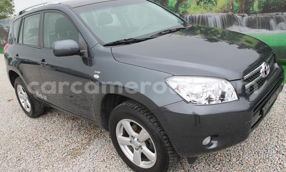 Sayi Na hannu Toyota RAV4 Sauran Mota in Yaounde a Babban Kamaru Sayi Na hannu Toyota RAV4 Sauran Mota in Yaounde a Babban Kamaru