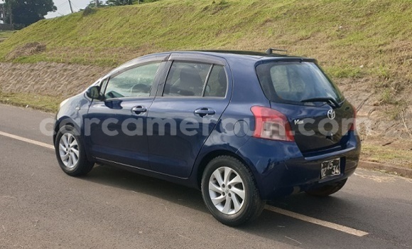 Sayi Imported Toyota Yaris Blue Mota in Yaounde a Babban Kamaru Sayi Imported Toyota Yaris Blue Mota in Yaounde a Babban Kamaru