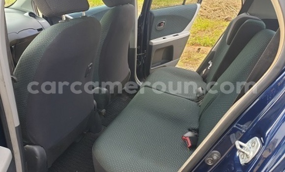 Sayi Imported Toyota Yaris Blue Mota in Yaounde a Babban Kamaru Sayi Imported Toyota Yaris Blue Mota in Yaounde a Babban Kamaru