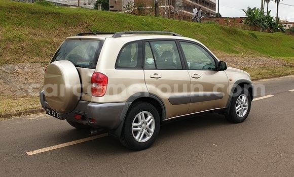 Acheter Import Voiture Toyota RAV4 Autre à Yaoundé, Central Cameroon Acheter Import Voiture Toyota RAV4 Autre à Yaoundé, Central Cameroon