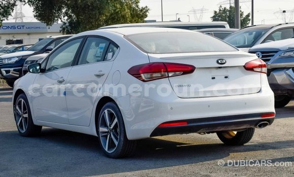 Acheter Import Voiture Kia Cerato Blanc à Import - Dubai, Adamawa Acheter Import Voiture Kia Cerato Blanc à Import - Dubai, Adamawa