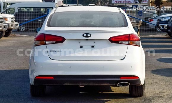Acheter Import Voiture Kia Cerato Blanc à Import - Dubai, Adamawa Acheter Import Voiture Kia Cerato Blanc à Import - Dubai, Adamawa