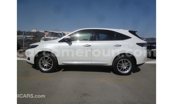 Buy Import Toyota Harrier White Car in Import - Dubai in Adamawa Buy Import Toyota Harrier White Car in Import - Dubai in Adamawa