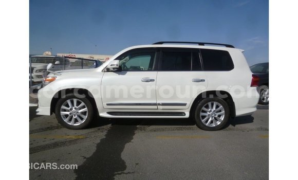Sayi Imported Toyota Land Cruiser White Mota in Import - Dubai a Adamawa Sayi Imported Toyota Land Cruiser White Mota in Import - Dubai a Adamawa