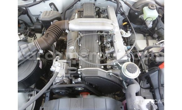 Sayi Imported Toyota Land Cruiser White Mota in Import - Dubai a Adamawa Sayi Imported Toyota Land Cruiser White Mota in Import - Dubai a Adamawa