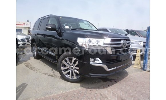 Acheter Import Voiture Toyota Land Cruiser Noir à Import - Dubai, Adamawa Acheter Import Voiture Toyota Land Cruiser Noir à Import - Dubai, Adamawa