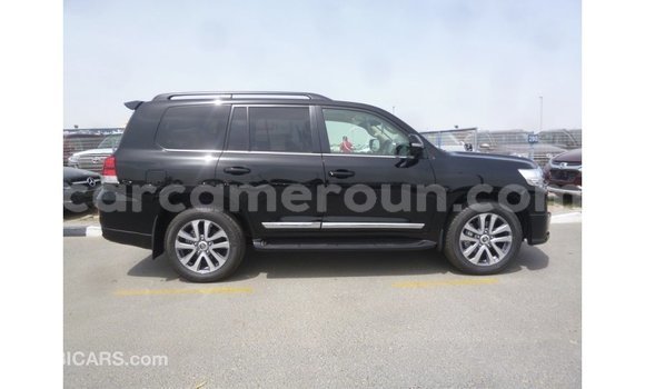 Acheter Import Voiture Toyota Land Cruiser Noir à Import - Dubai, Adamawa Acheter Import Voiture Toyota Land Cruiser Noir à Import - Dubai, Adamawa
