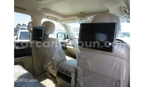 Acheter Import Voiture Toyota Land Cruiser Blanc à Import - Dubai, Adamawa Acheter Import Voiture Toyota Land Cruiser Blanc à Import - Dubai, Adamawa