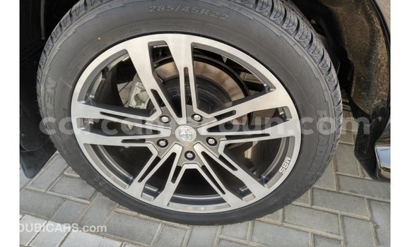 Acheter Import Voiture Toyota Land Cruiser Noir à Import - Dubai, Adamawa Acheter Import Voiture Toyota Land Cruiser Noir à Import - Dubai, Adamawa