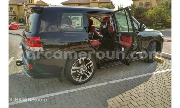 Acheter Import Voiture Toyota Land Cruiser Noir à Import - Dubai, Adamawa Acheter Import Voiture Toyota Land Cruiser Noir à Import - Dubai, Adamawa