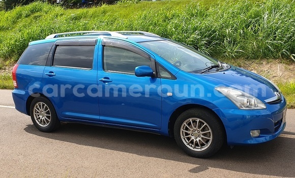 Acheter Import Voiture Toyota Wish Bleu à Yaoundé, Central Cameroon Acheter Import Voiture Toyota Wish Bleu à Yaoundé, Central Cameroon