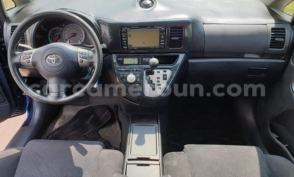 Acheter Import Voiture Toyota Wish Bleu à Yaoundé, Central Cameroon Acheter Import Voiture Toyota Wish Bleu à Yaoundé, Central Cameroon
