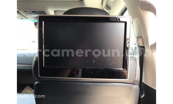 Acheter Import Voiture Toyota Land Cruiser Blanc à Import - Dubai, Adamawa Acheter Import Voiture Toyota Land Cruiser Blanc à Import - Dubai, Adamawa