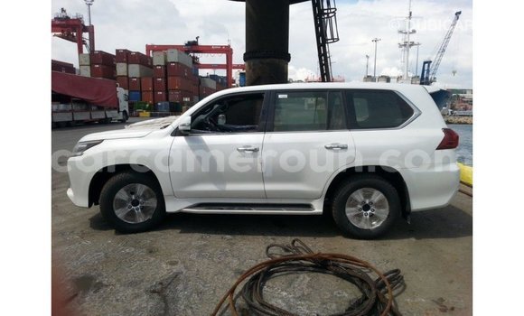 Sayi Imported Lexus LX White Mota in Import - Dubai a Adamawa Sayi Imported Lexus LX White Mota in Import - Dubai a Adamawa