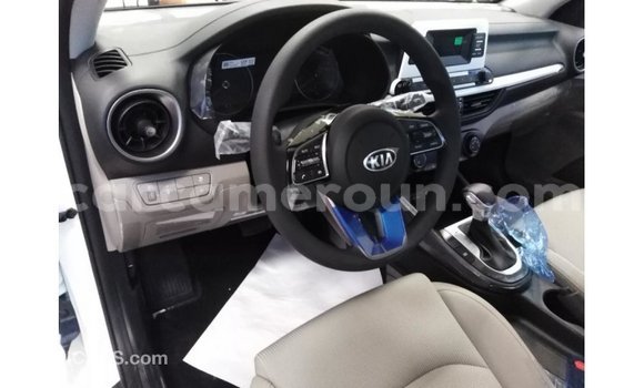 Acheter Import Voiture Kia Cerato Blanc à Import - Dubai, Adamawa Acheter Import Voiture Kia Cerato Blanc à Import - Dubai, Adamawa