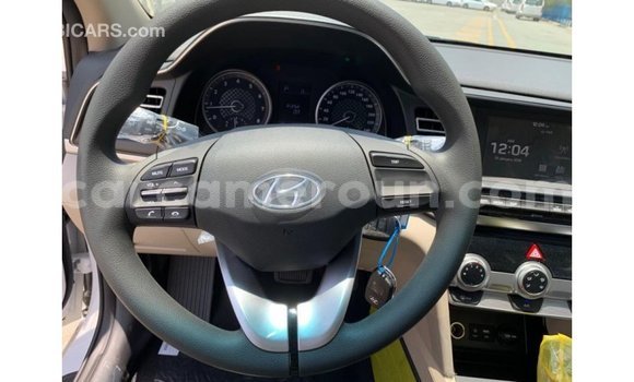 Sayi Imported Hyundai Elantra White Mota in Import - Dubai a Adamawa Sayi Imported Hyundai Elantra White Mota in Import - Dubai a Adamawa