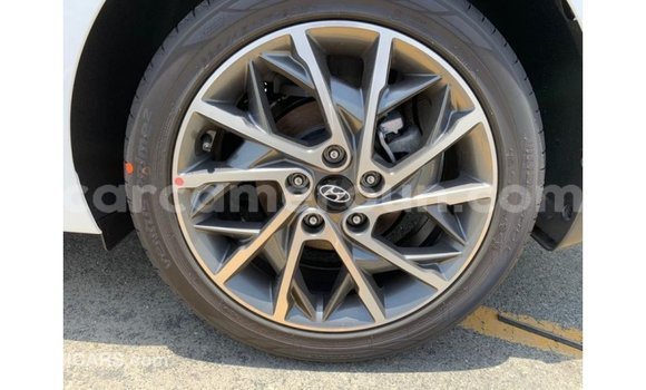 Sayi Imported Hyundai Elantra White Mota in Import - Dubai a Adamawa Sayi Imported Hyundai Elantra White Mota in Import - Dubai a Adamawa