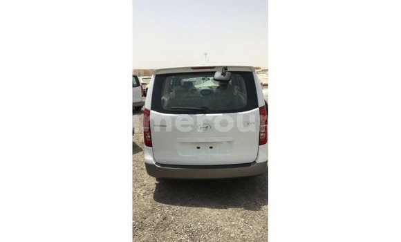 Sayi Imported Hyundai Accent White Mota in Import - Dubai a Adamawa Sayi Imported Hyundai Accent White Mota in Import - Dubai a Adamawa
