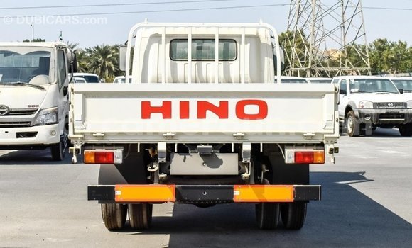 Sayi Imported Hino 300 Series White Babbar mota in Import - Dubai a Adamawa Sayi Imported Hino 300 Series White Babbar mota in Import - Dubai a Adamawa