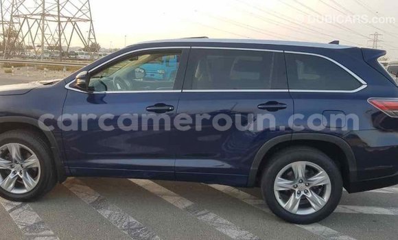 Acheter Import Voiture Toyota Highlander Bleu à Import - Dubai, Adamawa Acheter Import Voiture Toyota Highlander Bleu à Import - Dubai, Adamawa