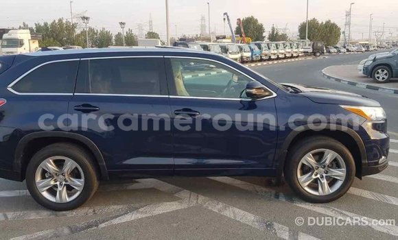 Acheter Import Voiture Toyota Highlander Bleu à Import - Dubai, Adamawa Acheter Import Voiture Toyota Highlander Bleu à Import - Dubai, Adamawa