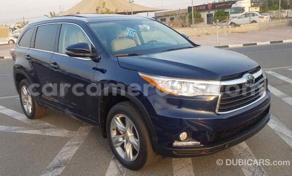 Acheter Import Voiture Toyota Highlander Bleu à Import - Dubai, Adamawa Acheter Import Voiture Toyota Highlander Bleu à Import - Dubai, Adamawa