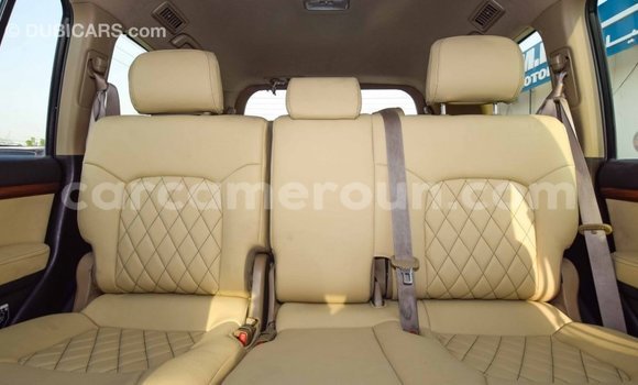 Acheter Import Voiture Toyota Land Cruiser Blanc à Import - Dubai, Adamawa Acheter Import Voiture Toyota Land Cruiser Blanc à Import - Dubai, Adamawa
