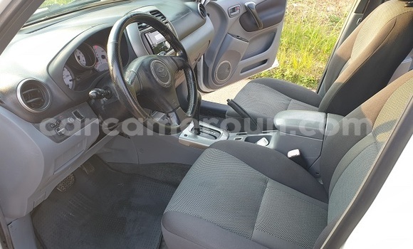 Buy Import Toyota RAV4 White Car in Yaounde in Central Cameroon Buy Import Toyota RAV4 White Car in Yaounde in Central Cameroon