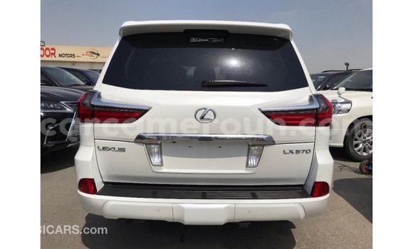 Sayi Imported Lexus LX White Mota in Import - Dubai a Adamawa Sayi Imported Lexus LX White Mota in Import - Dubai a Adamawa
