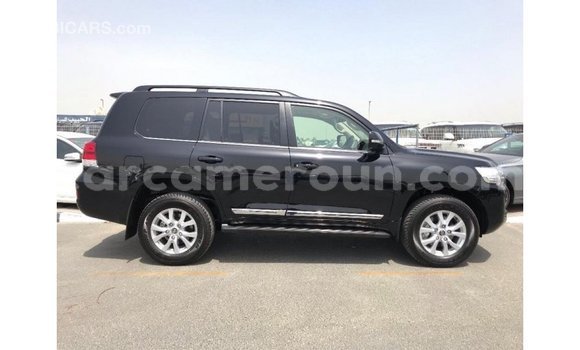 Acheter Import Voiture Toyota Land Cruiser Noir à Import - Dubai, Adamawa Acheter Import Voiture Toyota Land Cruiser Noir à Import - Dubai, Adamawa