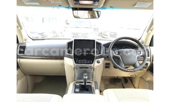 Acheter Import Voiture Toyota Land Cruiser Noir à Import - Dubai, Adamawa Acheter Import Voiture Toyota Land Cruiser Noir à Import - Dubai, Adamawa